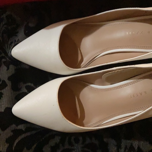 White chunky heel - Picture 6 of 6